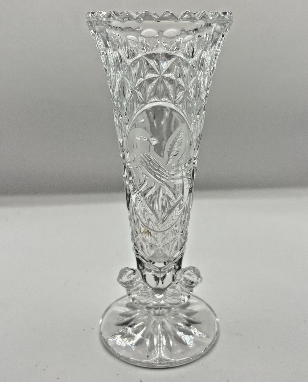 Vintage Hofbauer Byrdes Clear Crystal 7” Footed Bud Vase Sawtooth Rim Birds